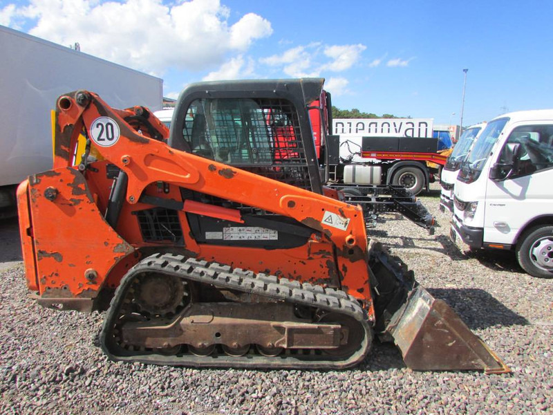 Bobcat T 590 High Flow Kompaktlader 26.000 EUR - Mini chargeuse: photos 1 Bobcat T 590 High Flow Kompaktlader 26.000 EUR - Mini chargeuse: photos 1