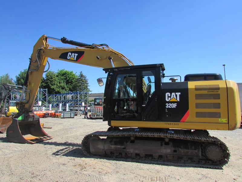 Cat 320 FL Kettenbagger 66.000 EUR / OQ 70/55 - Pelle sur chenille: photos 1 Cat 320 FL Kettenbagger 66.000 EUR / OQ 70/55 - Pelle sur chenille: photos 1