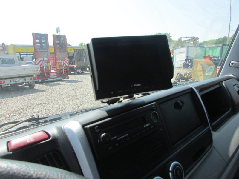 FUSO Canter 3 C 15 - Camion plateau: photos 5 FUSO Canter 3 C 15 - Camion plateau: photos 5
