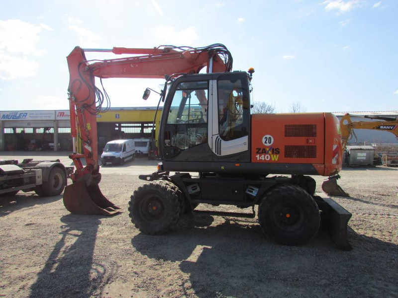 Hitachi ZX 140 W-3 Mobilbagger 45.000 EUR / Klima - Pelle sur pneus: photos 2 Hitachi ZX 140 W-3 Mobilbagger 45.000 EUR / Klima - Pelle sur pneus: photos 2