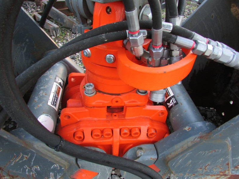 Kinshofer C08HPX-60 Greifer / 6.700 EUR - Grappin pour Engins de chantier: photos 3 Kinshofer C08HPX-60 Greifer / 6.700 EUR - Grappin pour Engins de chantier: photos 3