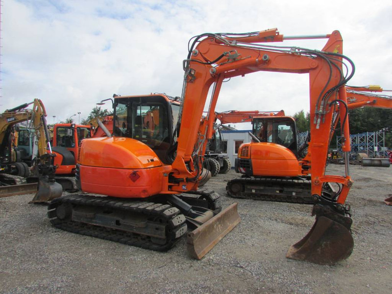Komatsu PC 80 MR-3 /31.000 EUR - Mini pelle: photos 3 Komatsu PC 80 MR-3 /31.000 EUR - Mini pelle: photos 3