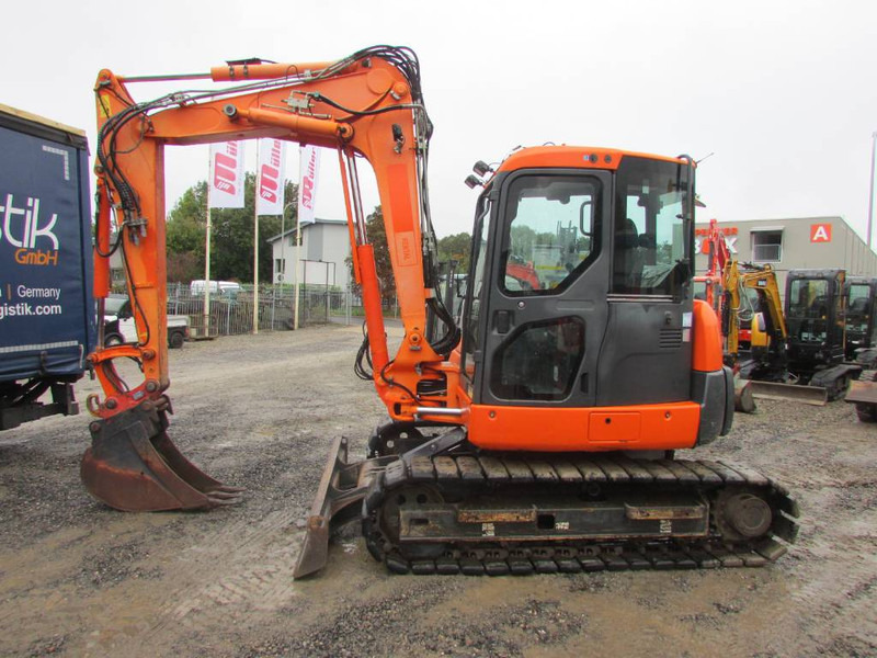 Komatsu PC 80 MR-3 Kettenbagger 30.000 EUR / AC - Mini pelle: photos 1 Komatsu PC 80 MR-3 Kettenbagger 30.000 EUR / AC - Mini pelle: photos 1