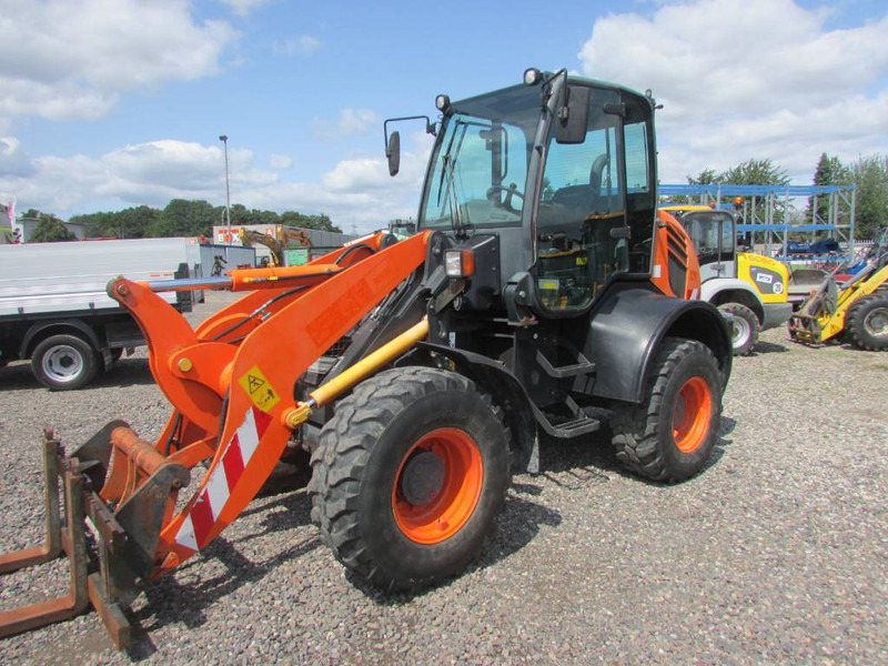 Komatsu WA 100 M-7 Radlader 31.000 EUR - Chargeuse sur pneus: photos 2 Komatsu WA 100 M-7 Radlader 31.000 EUR - Chargeuse sur pneus: photos 2
