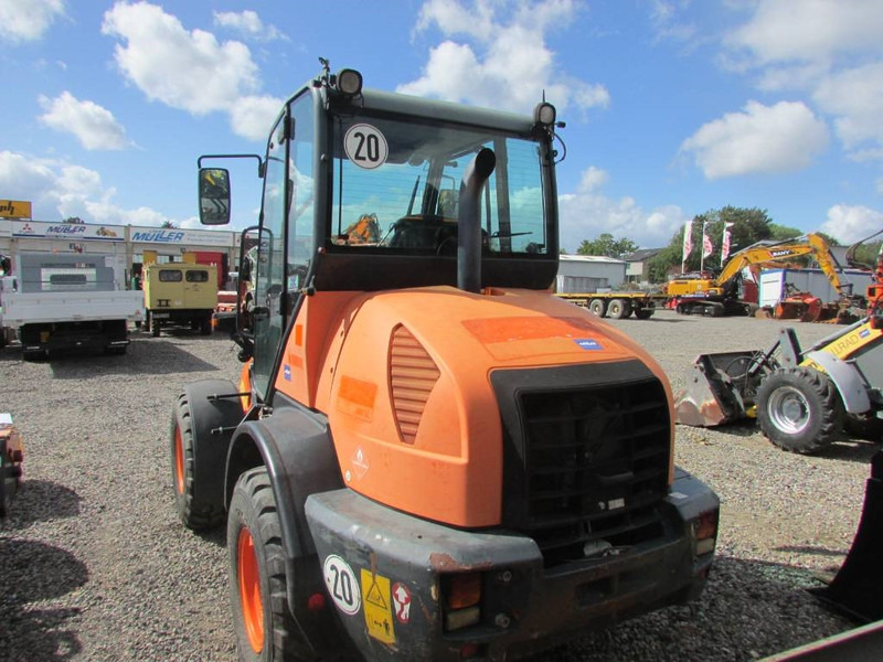Komatsu WA 80-6 Radlader 27.500 EUR - Chargeuse sur pneus: photos 5 Komatsu WA 80-6 Radlader 27.500 EUR - Chargeuse sur pneus: photos 5