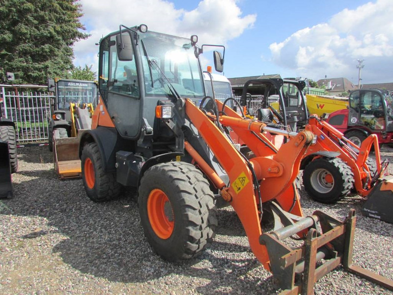 Komatsu WA 80-6 Radlader 27.500 EUR - Chargeuse sur pneus: photos 2 Komatsu WA 80-6 Radlader 27.500 EUR - Chargeuse sur pneus: photos 2