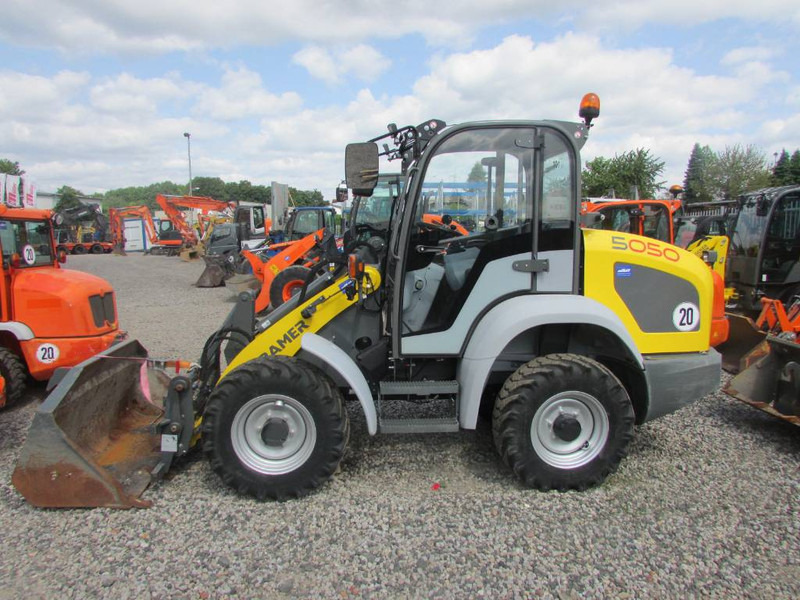 Kramer 5050 Radlader 37.500 EUR - Chargeuse sur pneus: photos 1 Kramer 5050 Radlader 37.500 EUR - Chargeuse sur pneus: photos 1