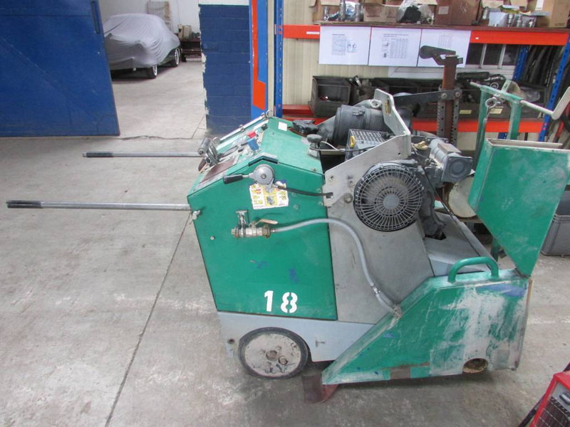 Lissmac FS 28 D Fugenschneider 6.000 EUR - Matériel de béton: photos 1 Lissmac FS 28 D Fugenschneider 6.000 EUR - Matériel de béton: photos 1