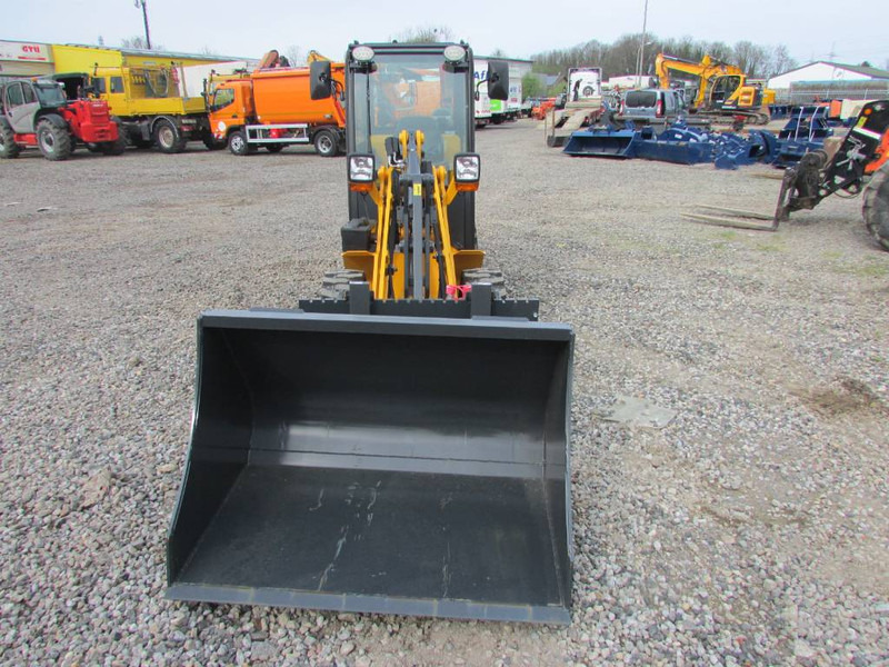 Schäffer 2428 SLT Schmalspur Radlader 32.500 - Chargeuse compacte sur chenilles: photos 3 Schäffer 2428 SLT Schmalspur Radlader 32.500 - Chargeuse compacte sur chenilles: photos 3