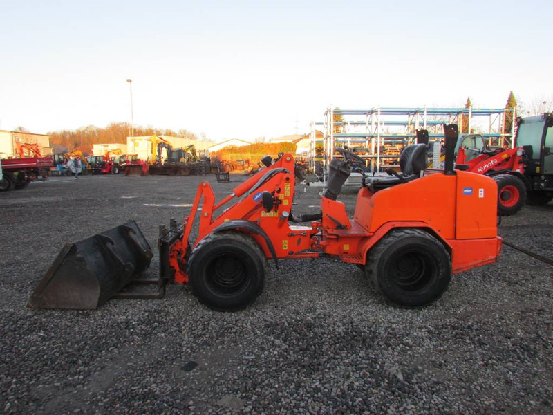 Schäffer 2436 Radlader / 21.500 EUR - Chargeuse sur pneus: photos 1 Schäffer 2436 Radlader / 21.500 EUR - Chargeuse sur pneus: photos 1