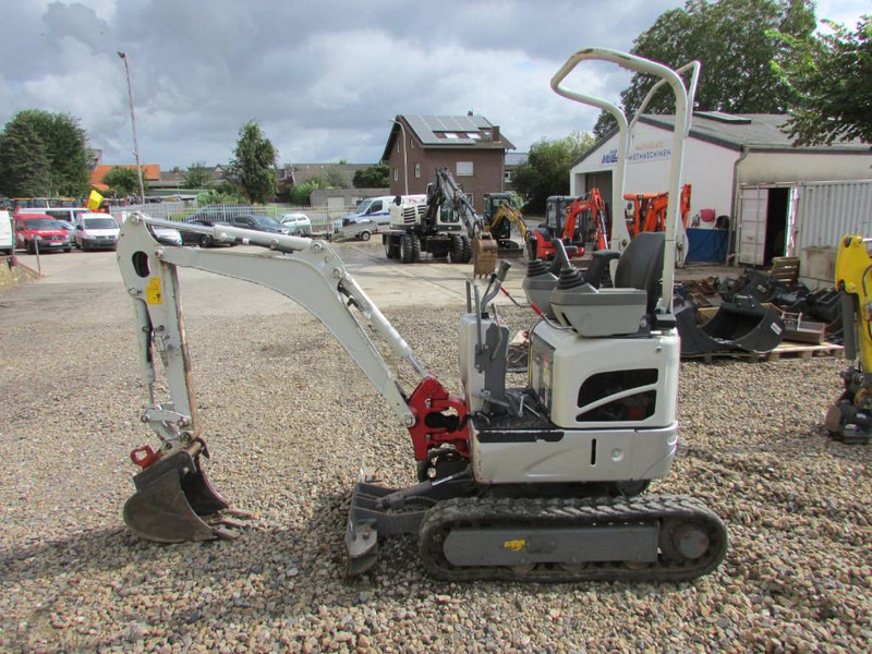 Takeuchi TB 210 R Minibagger 14.500 EUR - Mini pelle: photos 1 Takeuchi TB 210 R Minibagger 14.500 EUR - Mini pelle: photos 1
