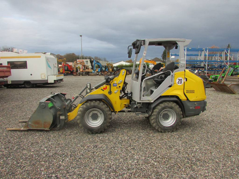 WACKER NEUSON WL 28 Radlader - Chargeuse sur pneus: photos 1 WACKER NEUSON WL 28 Radlader - Chargeuse sur pneus: photos 1
