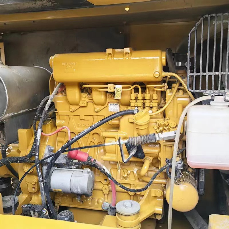 CATERPILLAR 307.5 - Pelle sur chenille: photos 5 CATERPILLAR 307.5 - Pelle sur chenille: photos 5