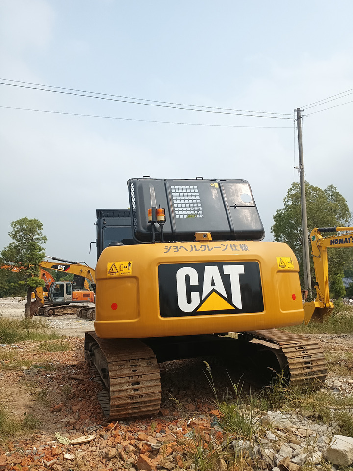 CATERPILLAR 323D2L - Pelle sur chenille: photos 4 CATERPILLAR 323D2L - Pelle sur chenille: photos 4