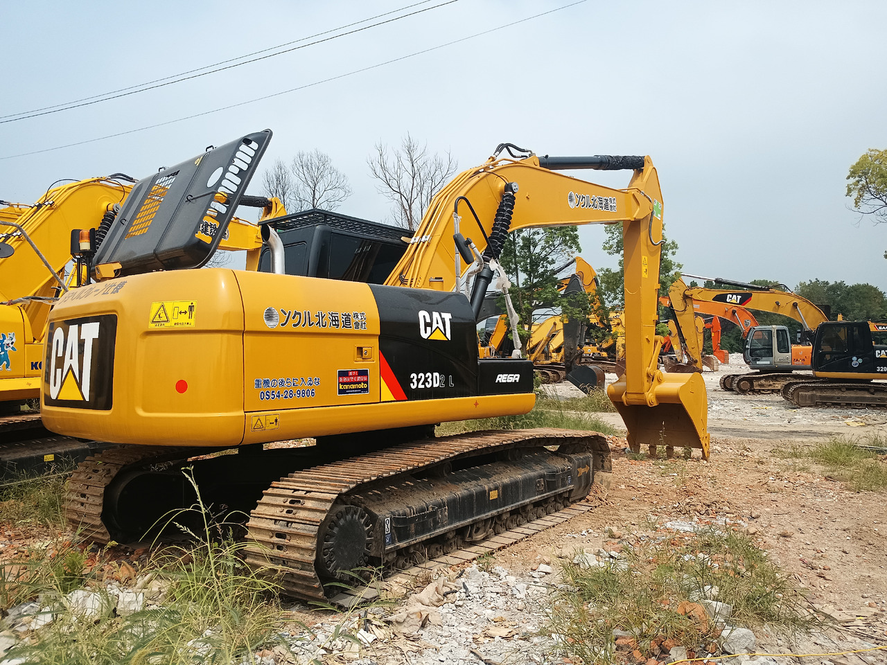CATERPILLAR 323D2L - Pelle sur chenille: photos 5 CATERPILLAR 323D2L - Pelle sur chenille: photos 5