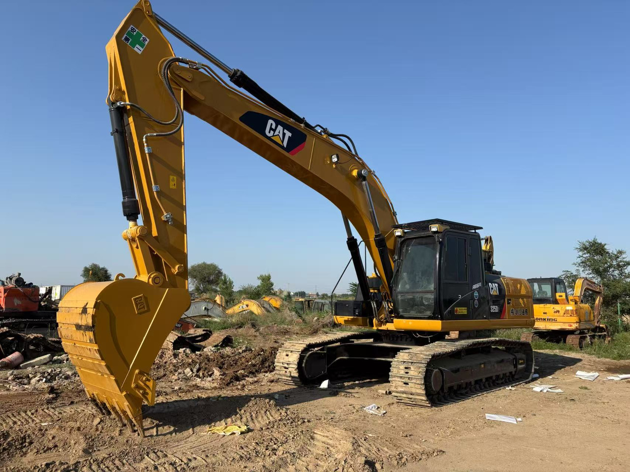 CATERPILLAR 325D2 - Pelle sur chenille: photos 1 CATERPILLAR 325D2 - Pelle sur chenille: photos 1