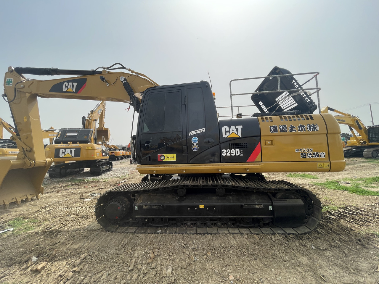 CATERPILLAR 329D2 - Pelle sur chenille: photos 1 CATERPILLAR 329D2 - Pelle sur chenille: photos 1