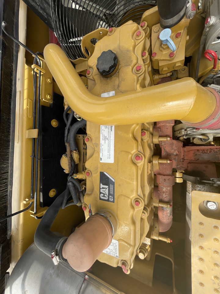 CATERPILLAR 329D2 - Pelle sur chenille: photos 3 CATERPILLAR 329D2 - Pelle sur chenille: photos 3