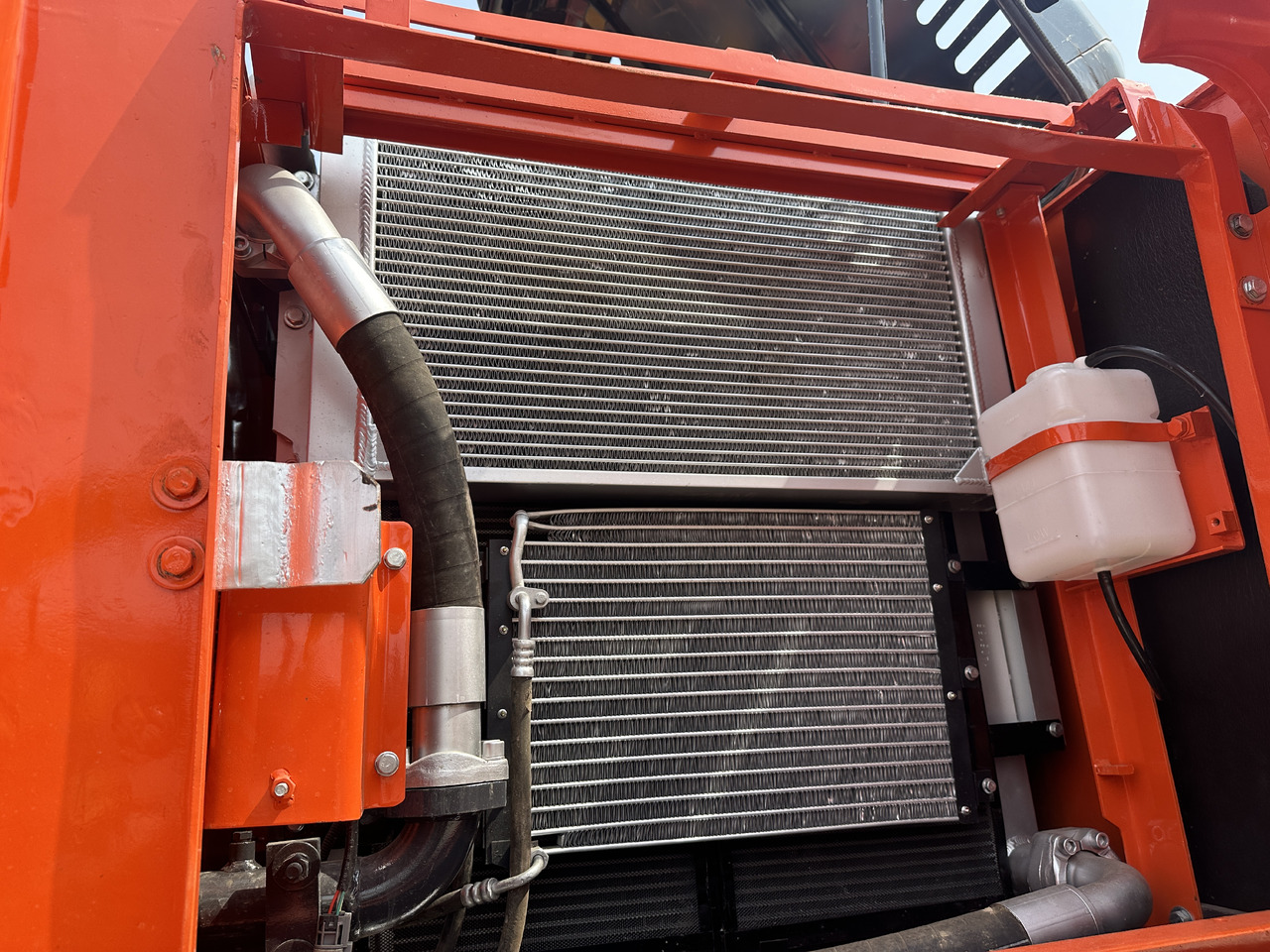 DOOSAN DX225LC-9C - Pelle sur chenille: photos 3 DOOSAN DX225LC-9C - Pelle sur chenille: photos 3