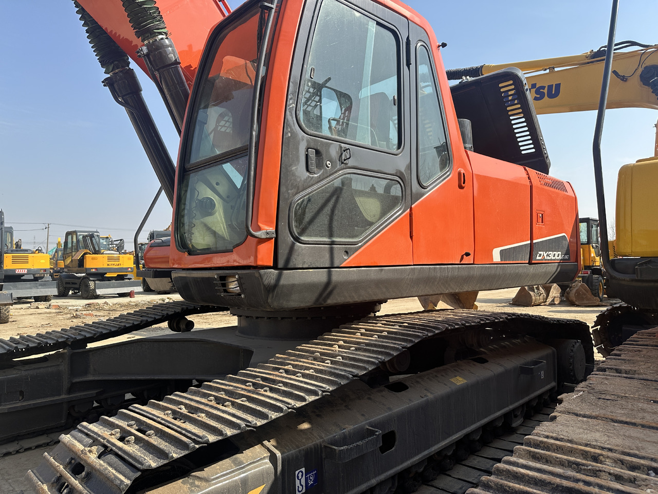 Doosan DX300-9C - Pelle sur chenille: photos 3 Doosan DX300-9C - Pelle sur chenille: photos 3
