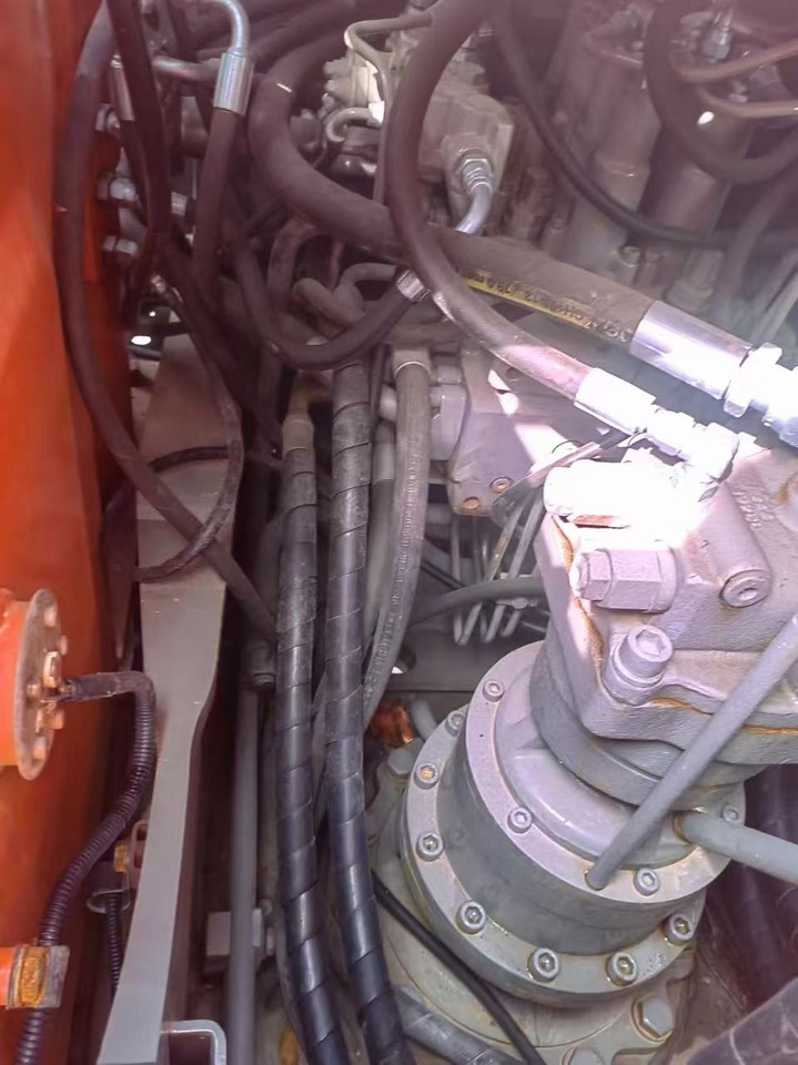 HITACHI ZX120 - Pelle sur chenille: photos 5 HITACHI ZX120 - Pelle sur chenille: photos 5