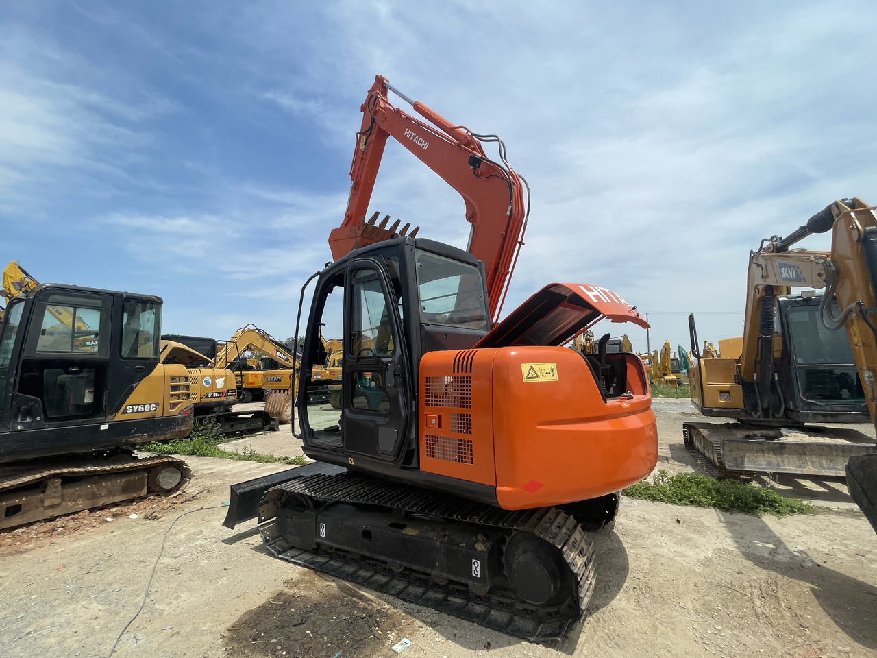 Hitachi ZX 70 - Pelle sur chenille: photos 3 Hitachi ZX 70 - Pelle sur chenille: photos 3