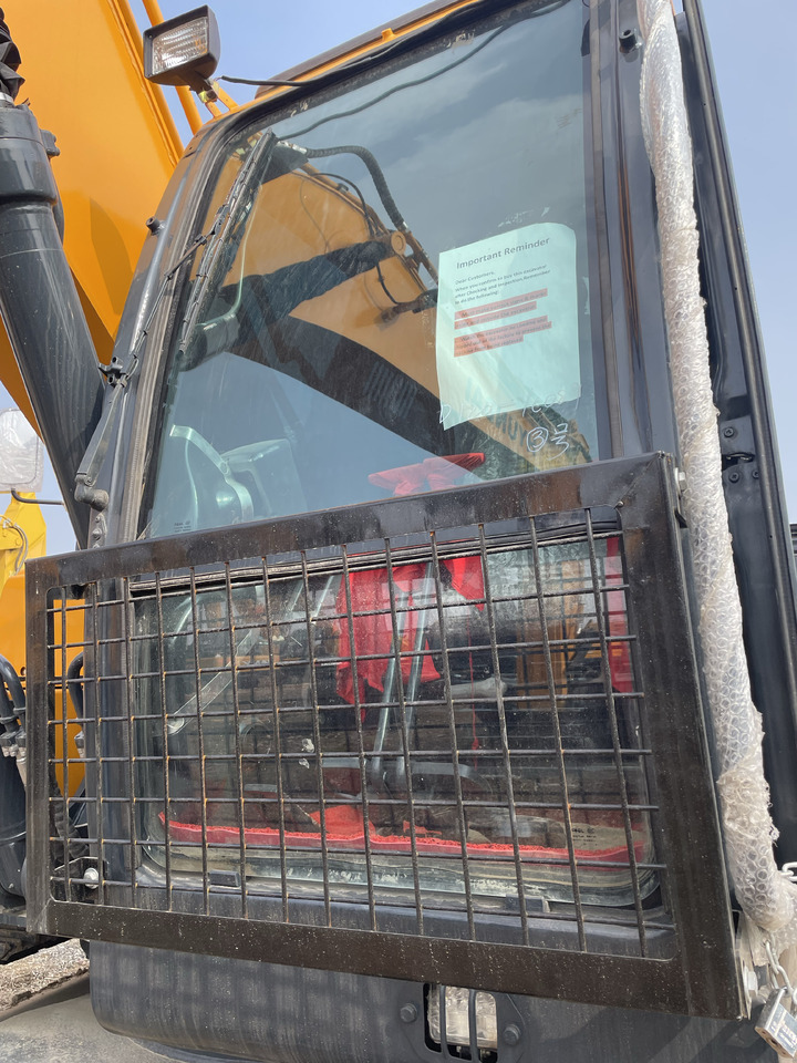 Hyundai R220LC-9S - Pelle sur chenille: photos 5 Hyundai R220LC-9S - Pelle sur chenille: photos 5