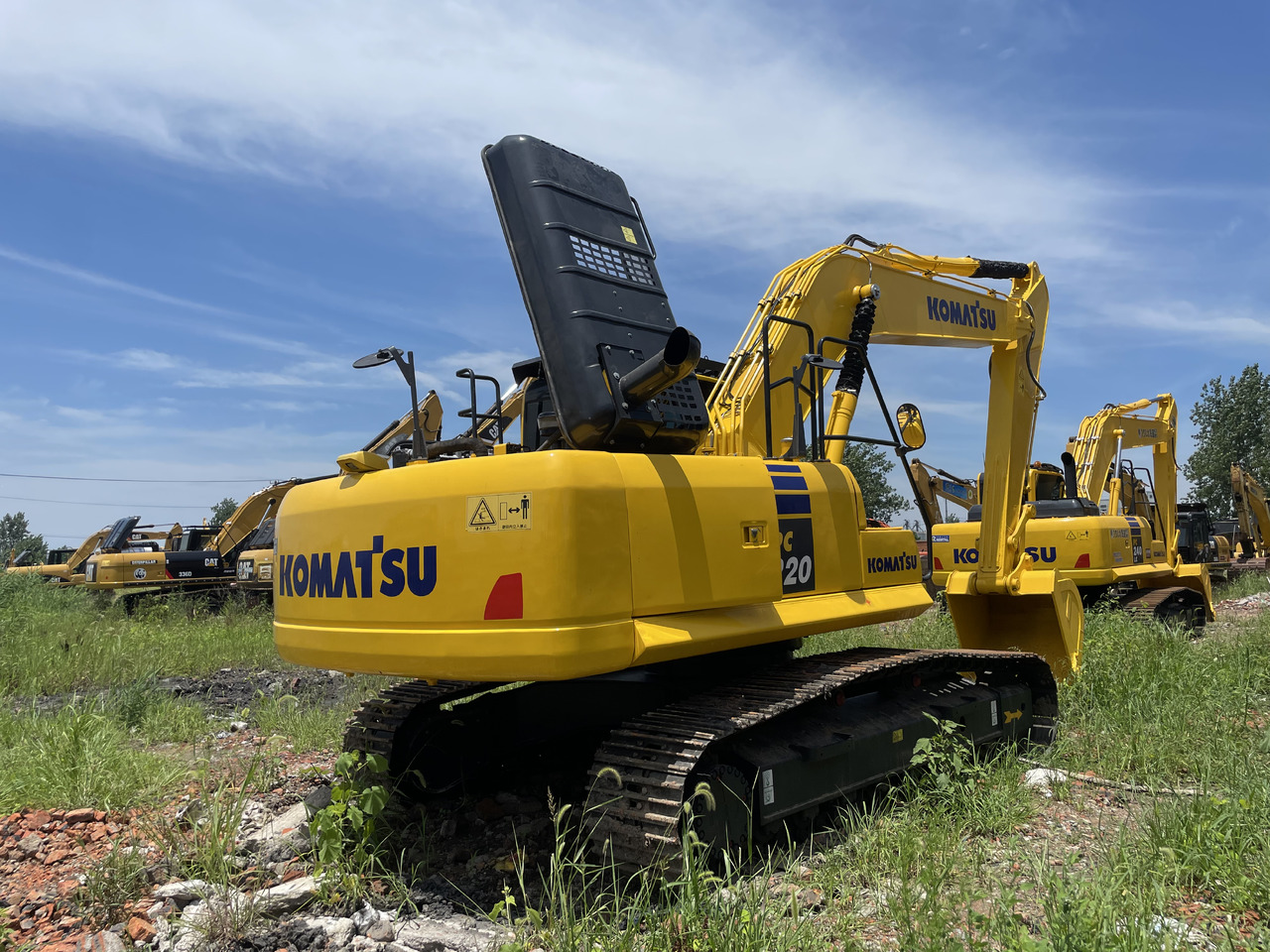 KOMATSU PC 220-8 - Pelle sur chenille: photos 2 KOMATSU PC 220-8 - Pelle sur chenille: photos 2