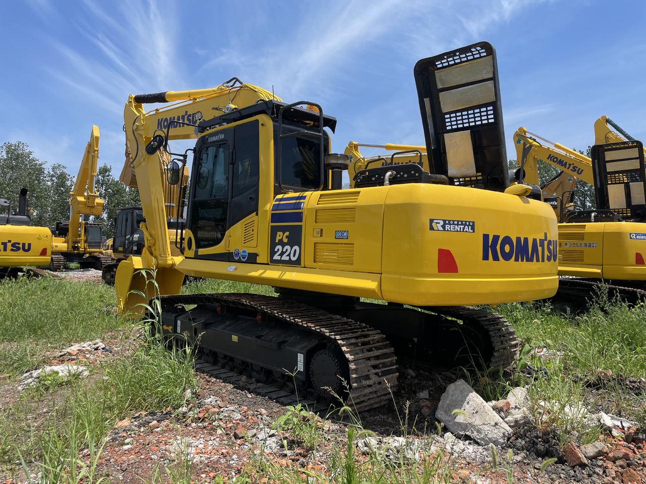 KOMATSU PC 220-8 - Pelle sur chenille: photos 1 KOMATSU PC 220-8 - Pelle sur chenille: photos 1