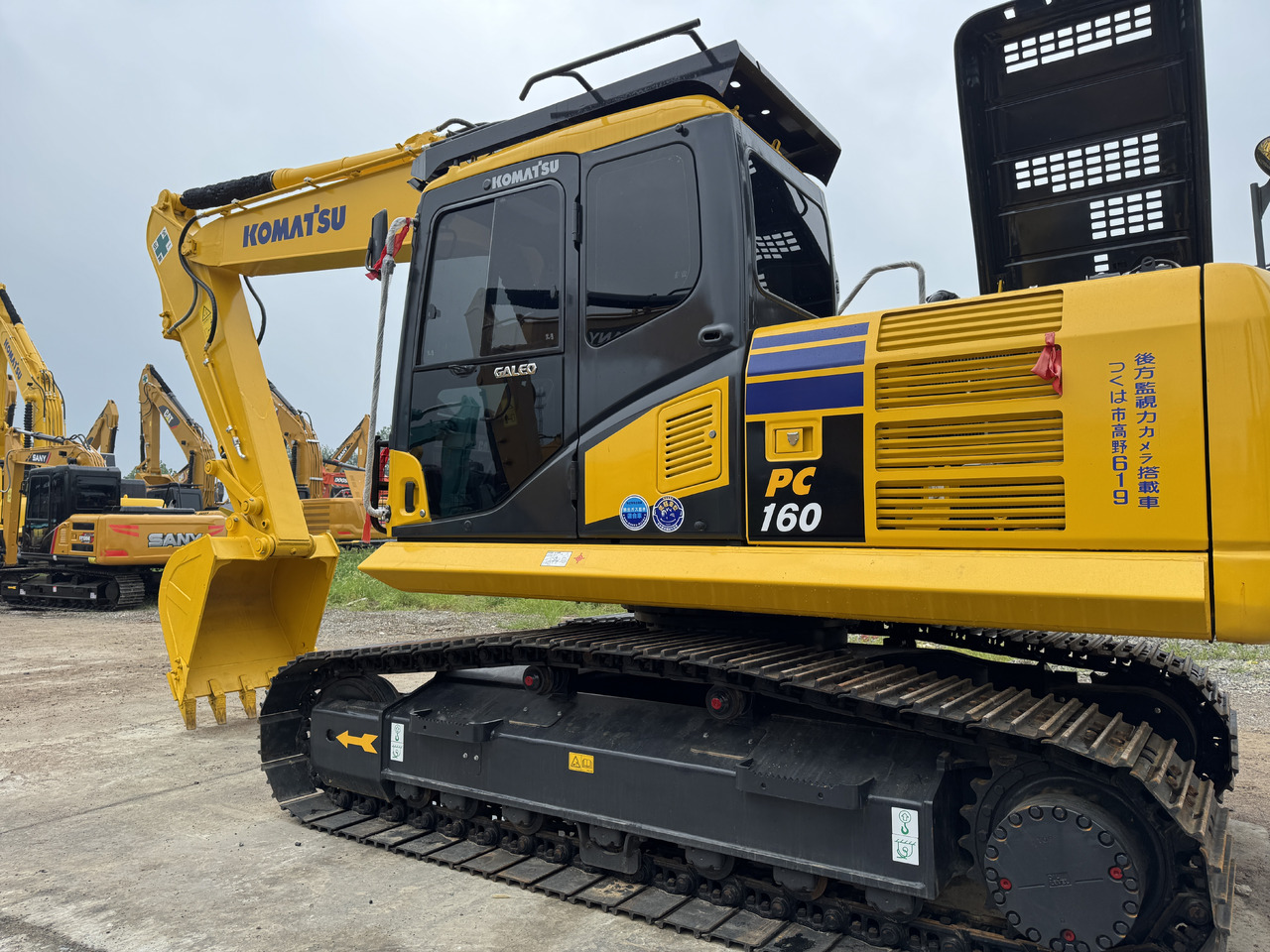 KOMATSU PC160 - Pelle sur chenille: photos 1 KOMATSU PC160 - Pelle sur chenille: photos 1