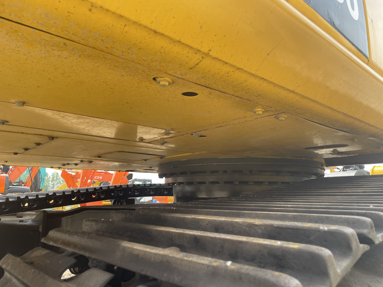 Pelle sur chenille KOMATSU PC350-8: photos 7