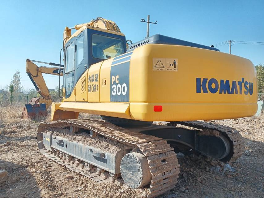 Komatsu PC 300 - Pelle sur chenille: photos 5 Komatsu PC 300 - Pelle sur chenille: photos 5