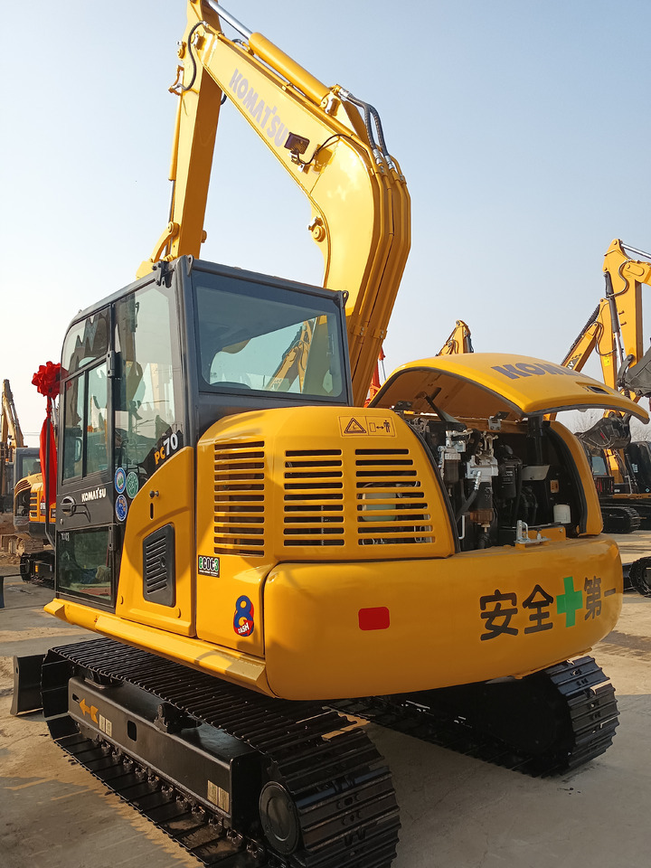 Komatsu PC70 - Pelle sur chenille: photos 5 Komatsu PC70 - Pelle sur chenille: photos 5