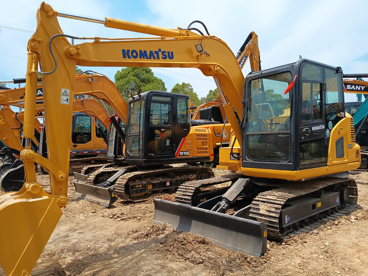 Komatsu PC70 - Pelle sur chenille: photos 4 Komatsu PC70 - Pelle sur chenille: photos 4