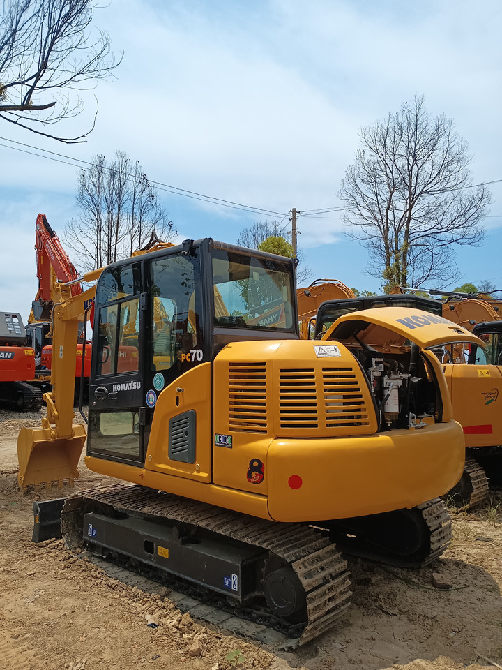 Komatsu PC70 - Pelle sur chenille: photos 2 Komatsu PC70 - Pelle sur chenille: photos 2