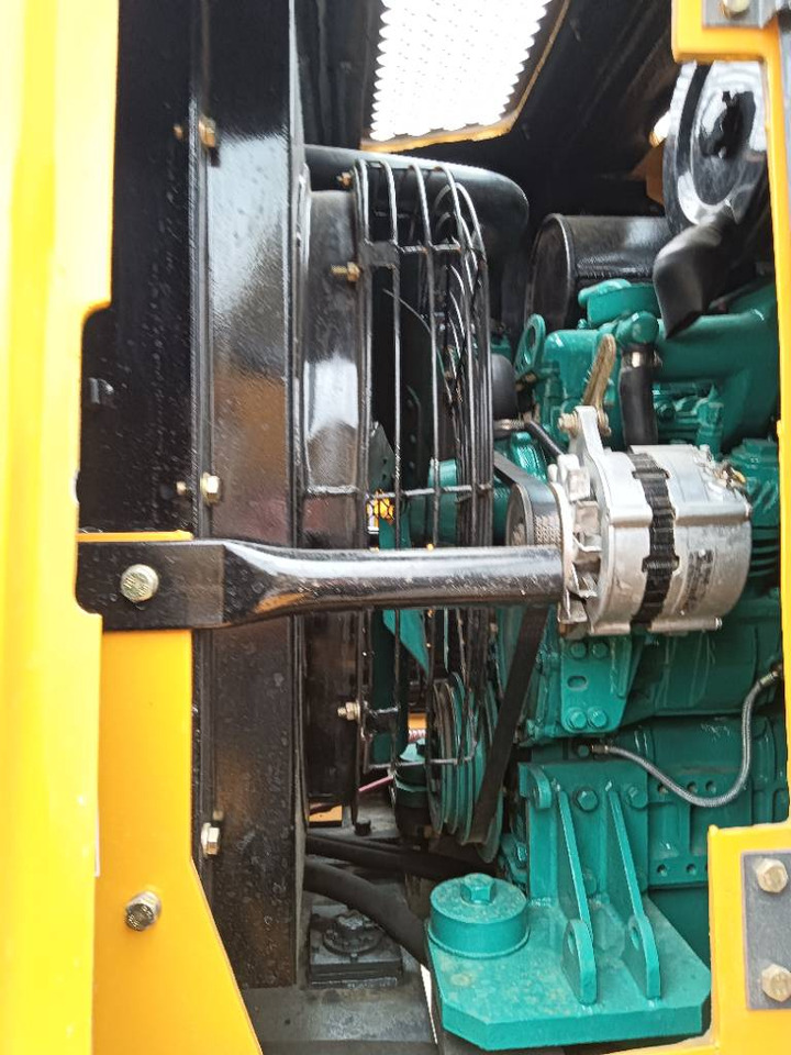 Liugong 835  - Chargeuse sur pneus: photos 3 Liugong 835  - Chargeuse sur pneus: photos 3