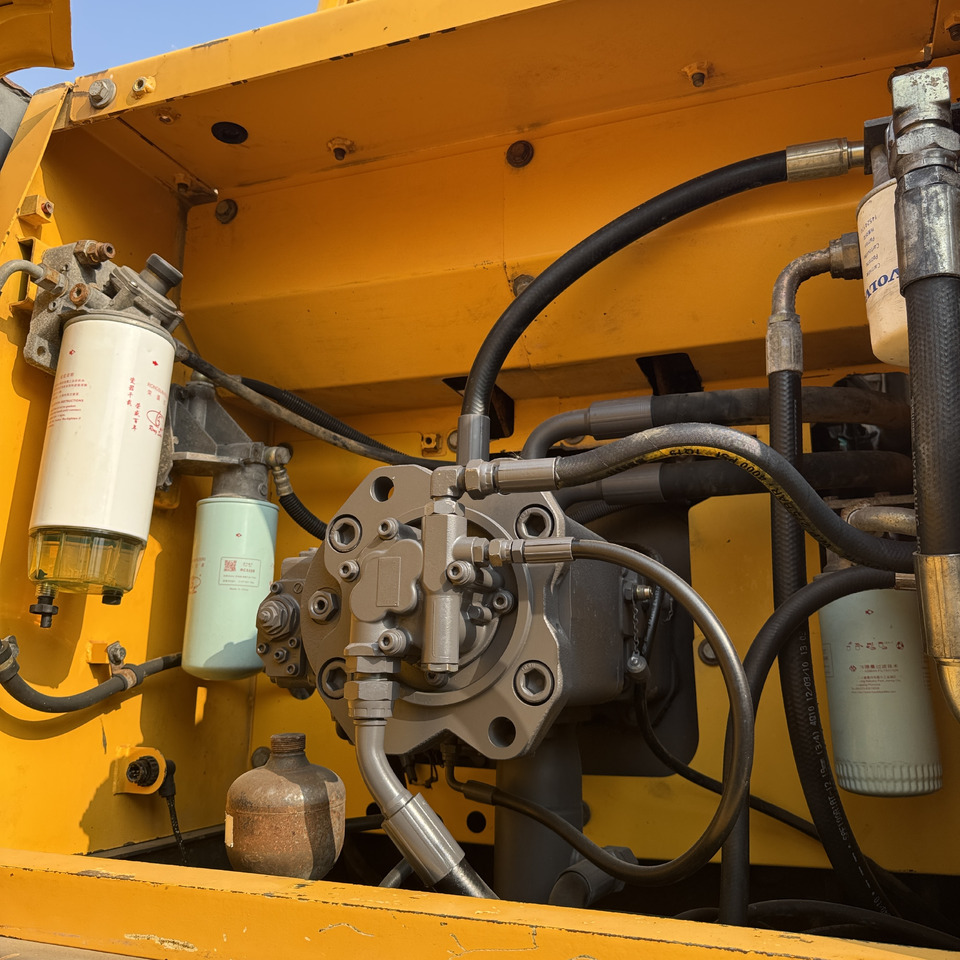 VOLVO EC240BLC - Pelle sur chenille: photos 3 VOLVO EC240BLC - Pelle sur chenille: photos 3