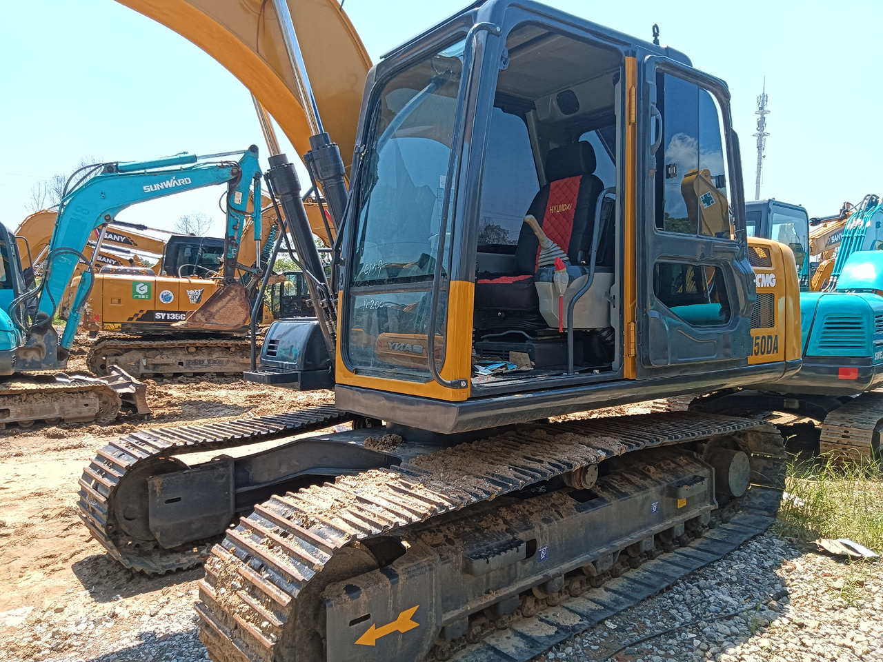 XCMG XE150WD - Pelle sur chenille: photos 3 XCMG XE150WD - Pelle sur chenille: photos 3