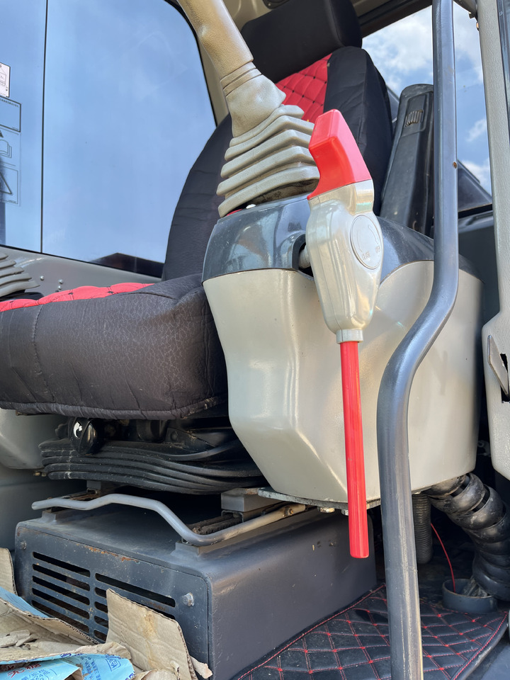 XCMG XE150WD - Pelle sur chenille: photos 5 XCMG XE150WD - Pelle sur chenille: photos 5