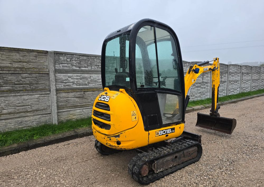 JCB - Mini pelle: photos 5 JCB - Mini pelle: photos 5