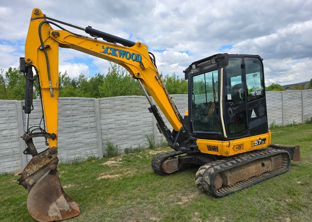 JCB - Pelle sur chenille: photos 3 JCB - Pelle sur chenille: photos 3