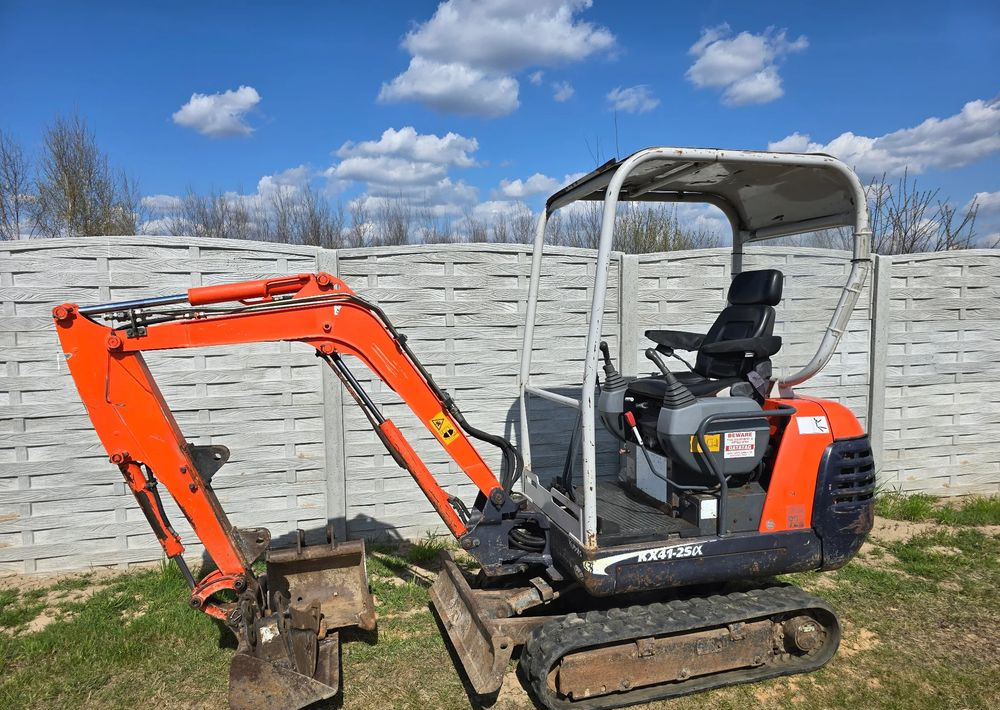 Kubota - Mini pelle: photos 1 Kubota - Mini pelle: photos 1
