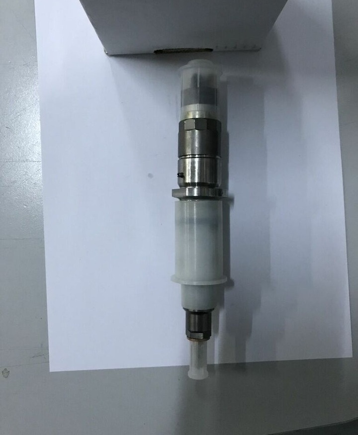 Bosch 2018 84346812 Cummins KOMATSU-KZZ-CUMMINS - Pompe haute pression pour Tractopelle: photos 2 Bosch 2018 84346812 Cummins KOMATSU-KZZ-CUMMINS - Pompe haute pression pour Tractopelle: photos 2