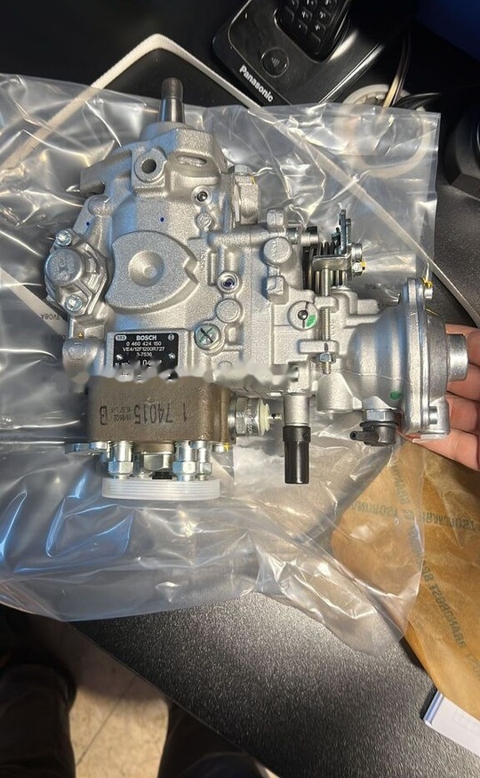 Bosch 2023 12.163 MAN 0460424150 Bosch Man - Pompe à carburant pour Camion: photos 3 Bosch 2023 12.163 MAN 0460424150 Bosch Man - Pompe à carburant pour Camion: photos 3