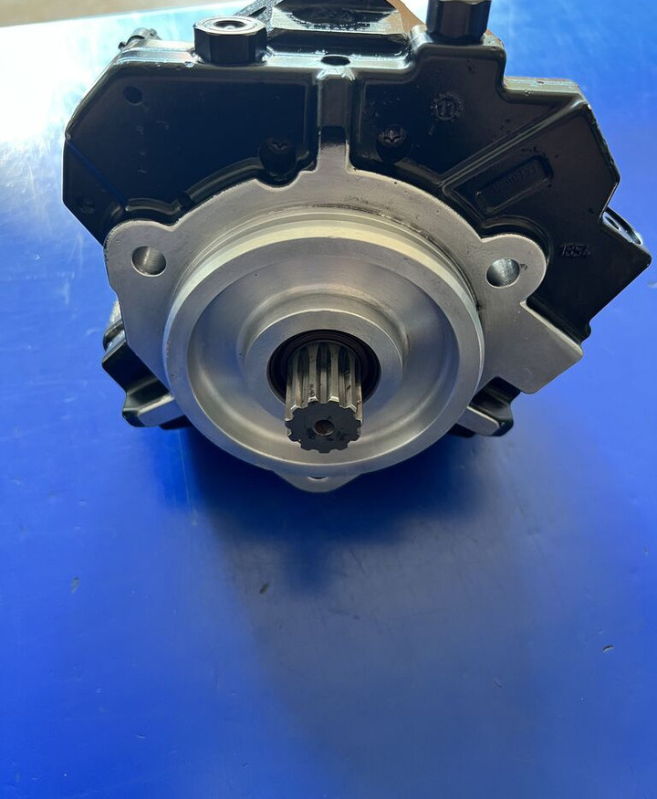 Bosch 2023 MAN Tgx-Tgs-Tga - Pompe à carburant pour Camion: photos 1 Bosch 2023 MAN Tgx-Tgs-Tga - Pompe à carburant pour Camion: photos 1