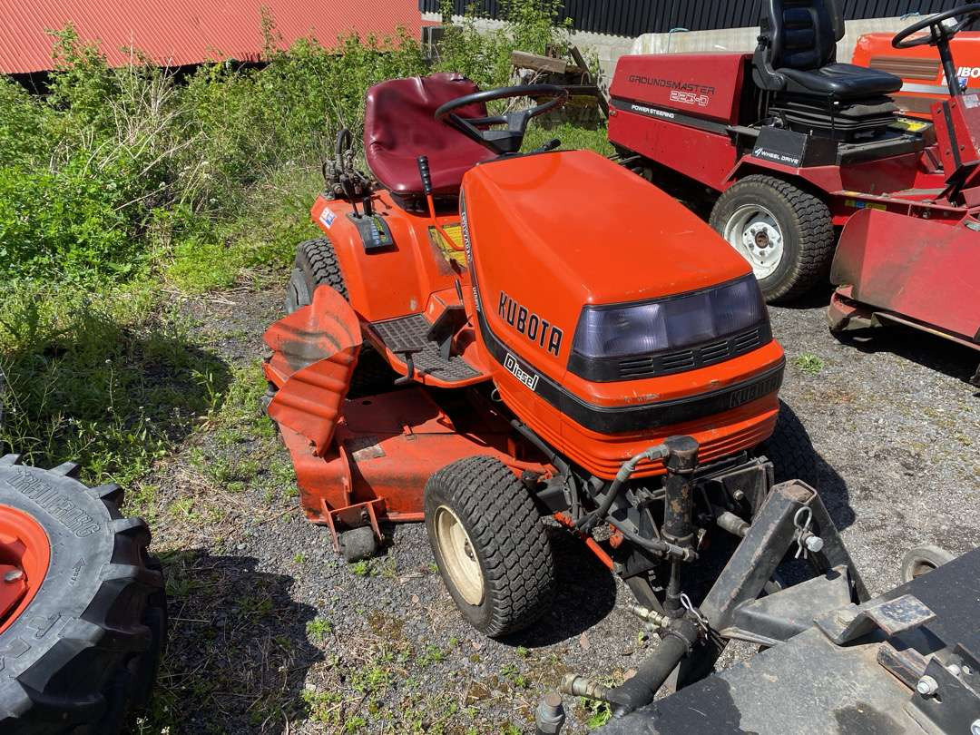 2000 Kubota G1700//Sitteklipper med feier og oppsamler - Motofaucheuse: photos 4 2000 Kubota G1700//Sitteklipper med feier og oppsamler - Motofaucheuse: photos 4