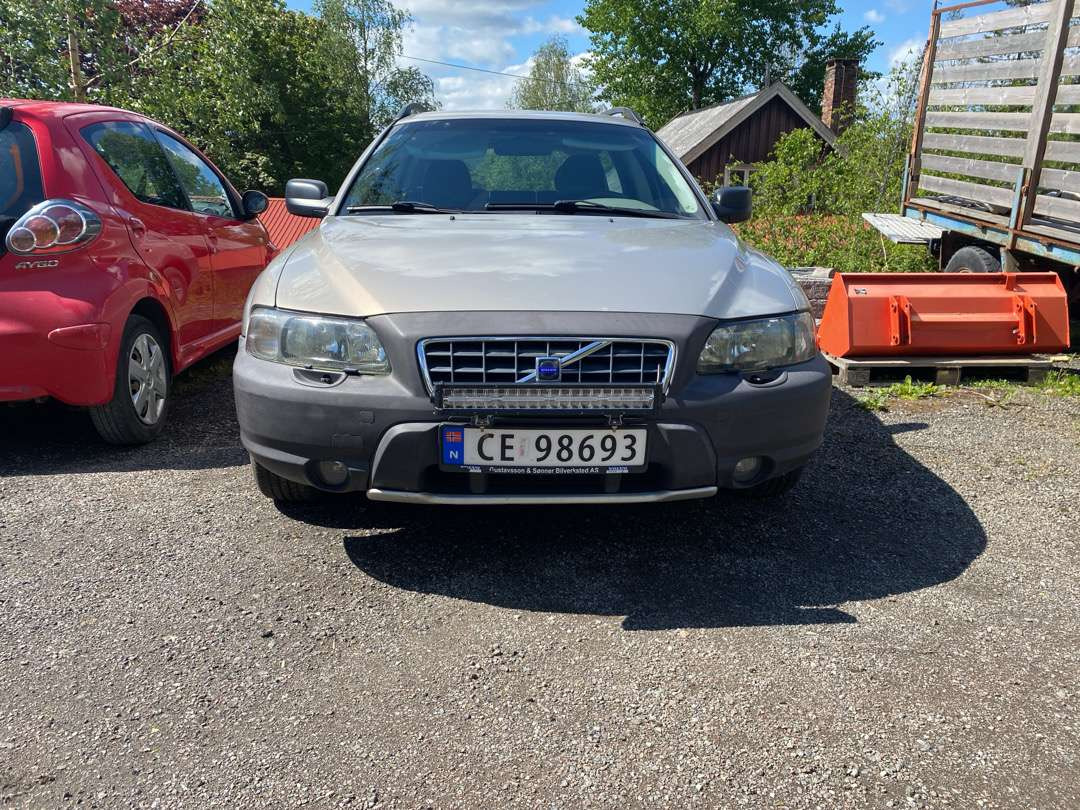 2001 Volvo XC70 EU-GODKJENT (rep.-objekt) - Voiture: photos 3 2001 Volvo XC70 EU-GODKJENT (rep.-objekt) - Voiture: photos 3