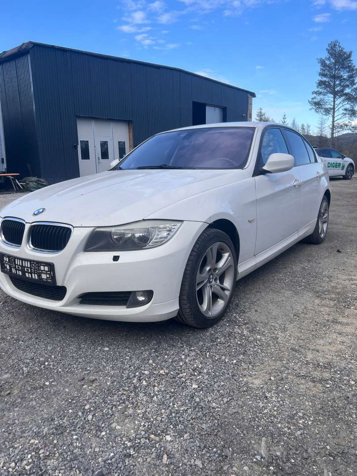 2009 BMW 316i Facelift (se mangellapp) - rep.-objekt - Berline: photos 2 2009 BMW 316i Facelift (se mangellapp) - rep.-objekt - Berline: photos 2