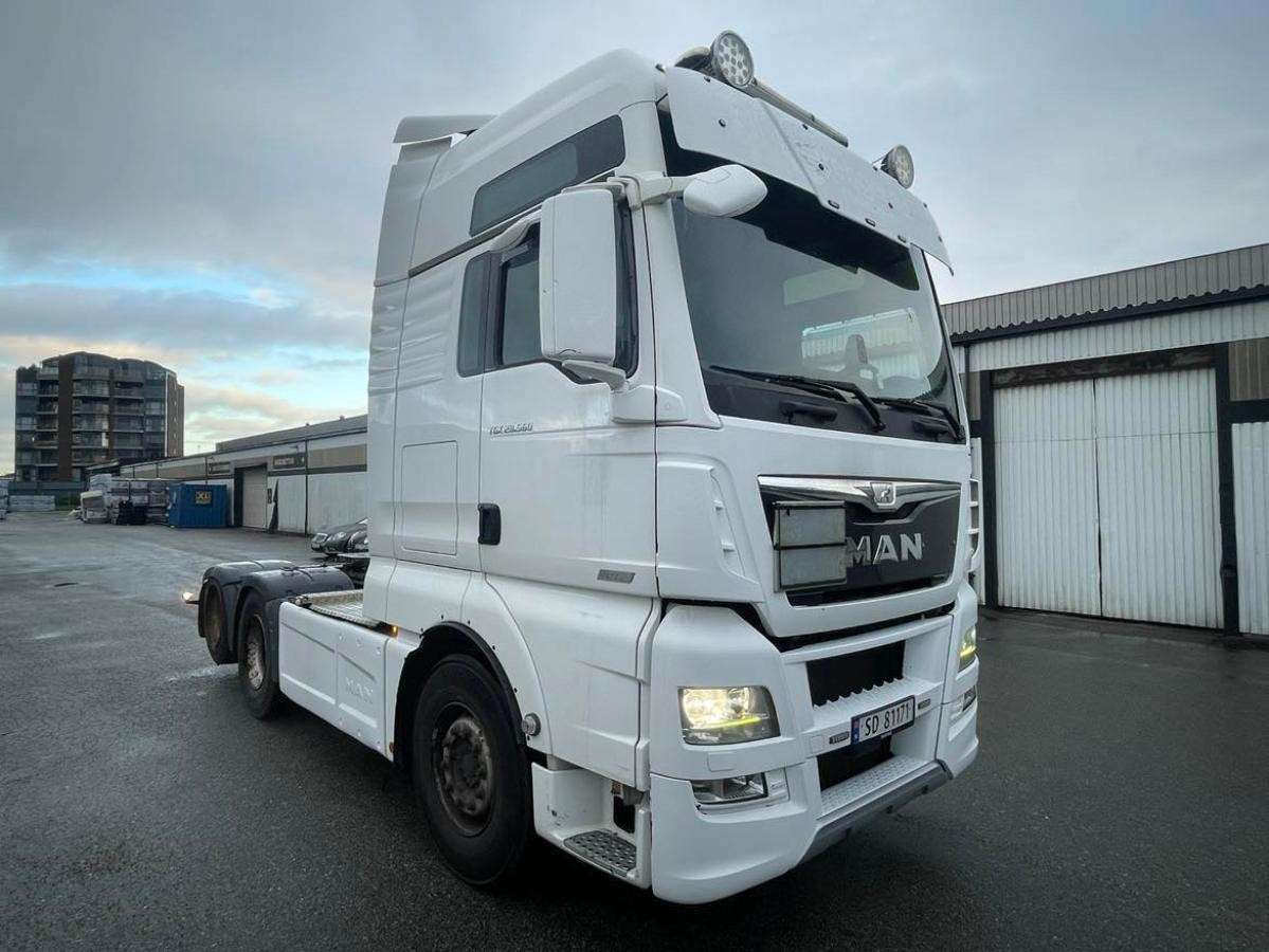 2016 MAN TGX 28.560 - Tracteur routier: photos 3 2016 MAN TGX 28.560 - Tracteur routier: photos 3