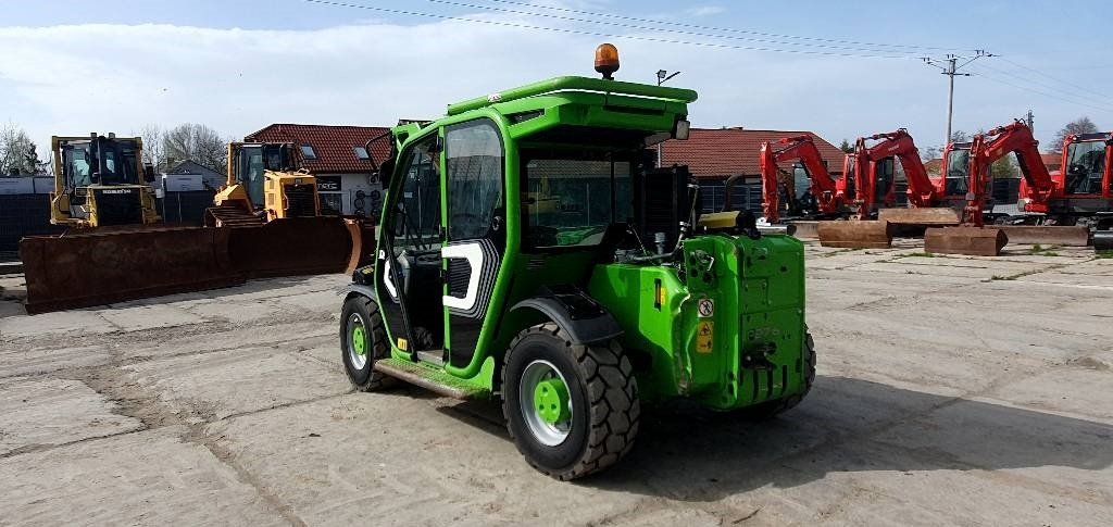 Merlo P 27.6 Plus - Chariot télescopique: photos 2 Merlo P 27.6 Plus - Chariot télescopique: photos 2
